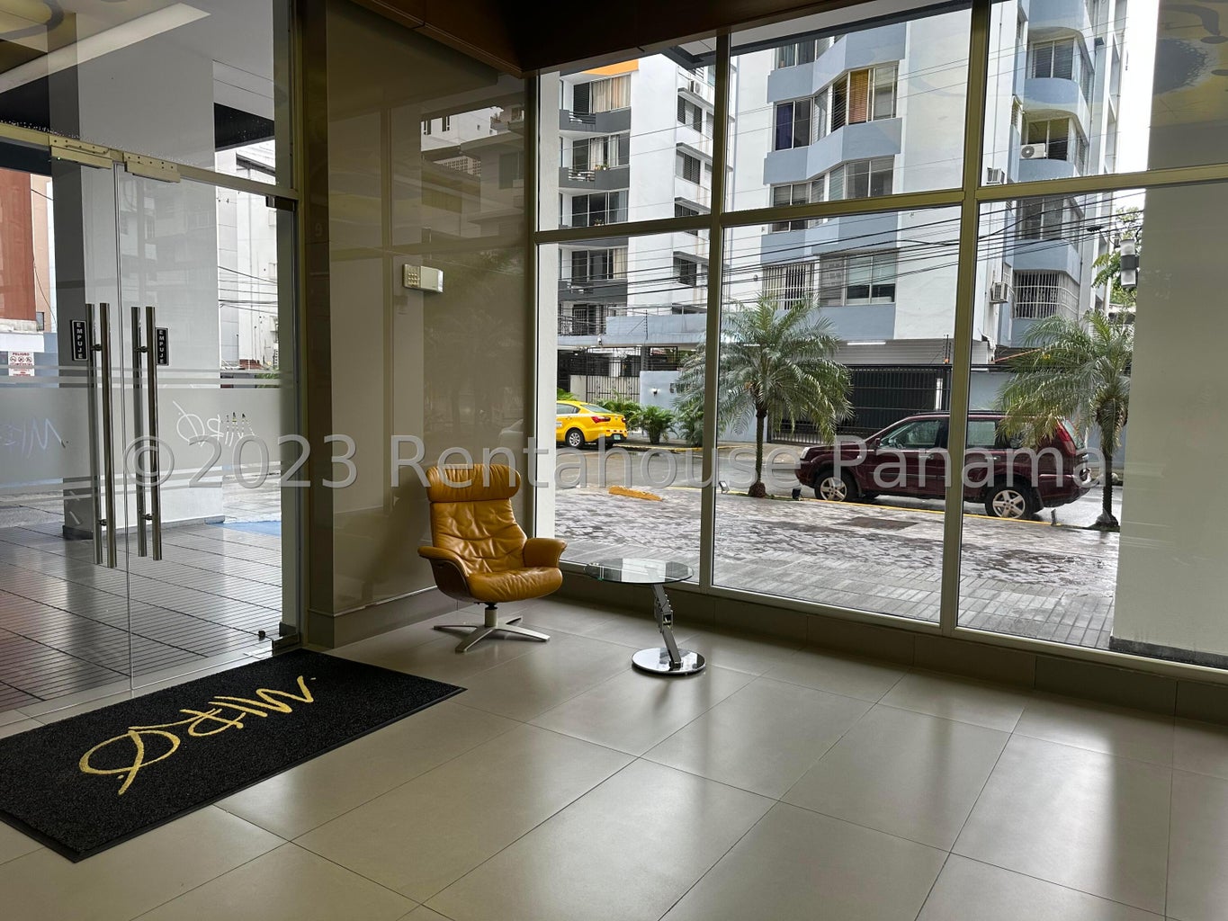 Exclusive apartment